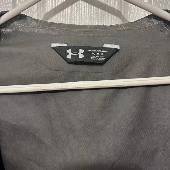 Black under armour rain jacket. Size medium - Picture 2 of 5